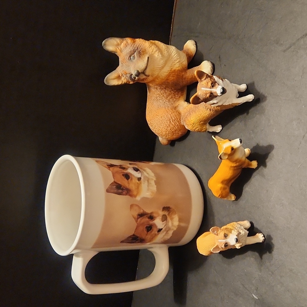 🐕 Welsh Corgi collection cup and figurines